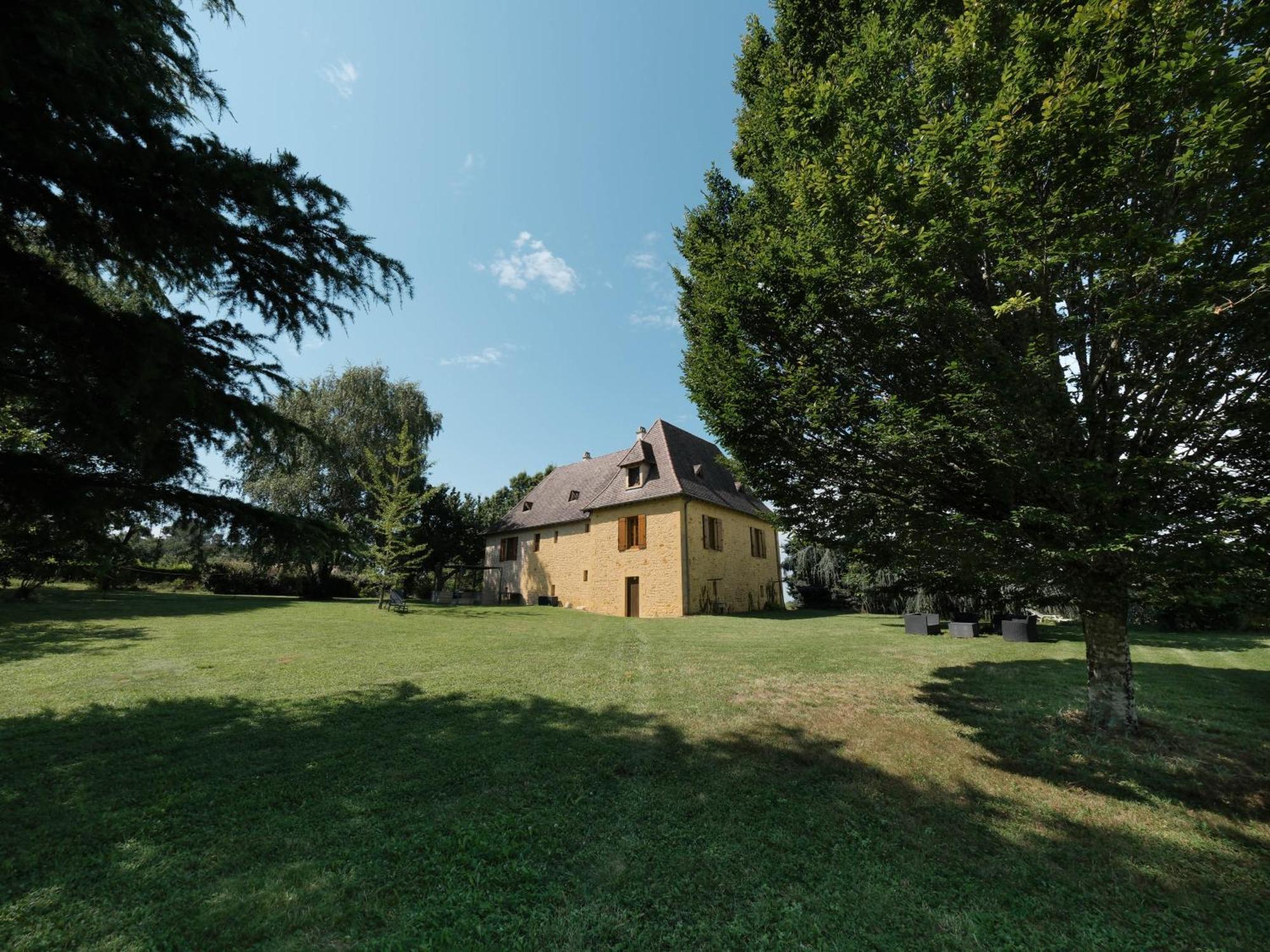 Grande Maison En Perigord A 10 Mn De Sarlat Marquay Dış mekan fotoğraf